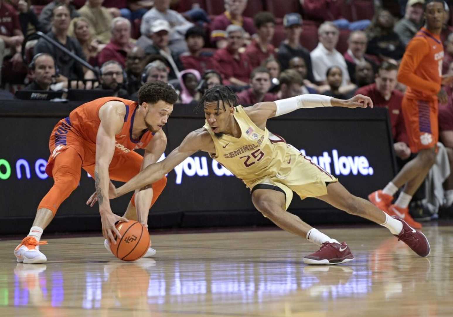 Clemson Basketball Players In Action Against Smu