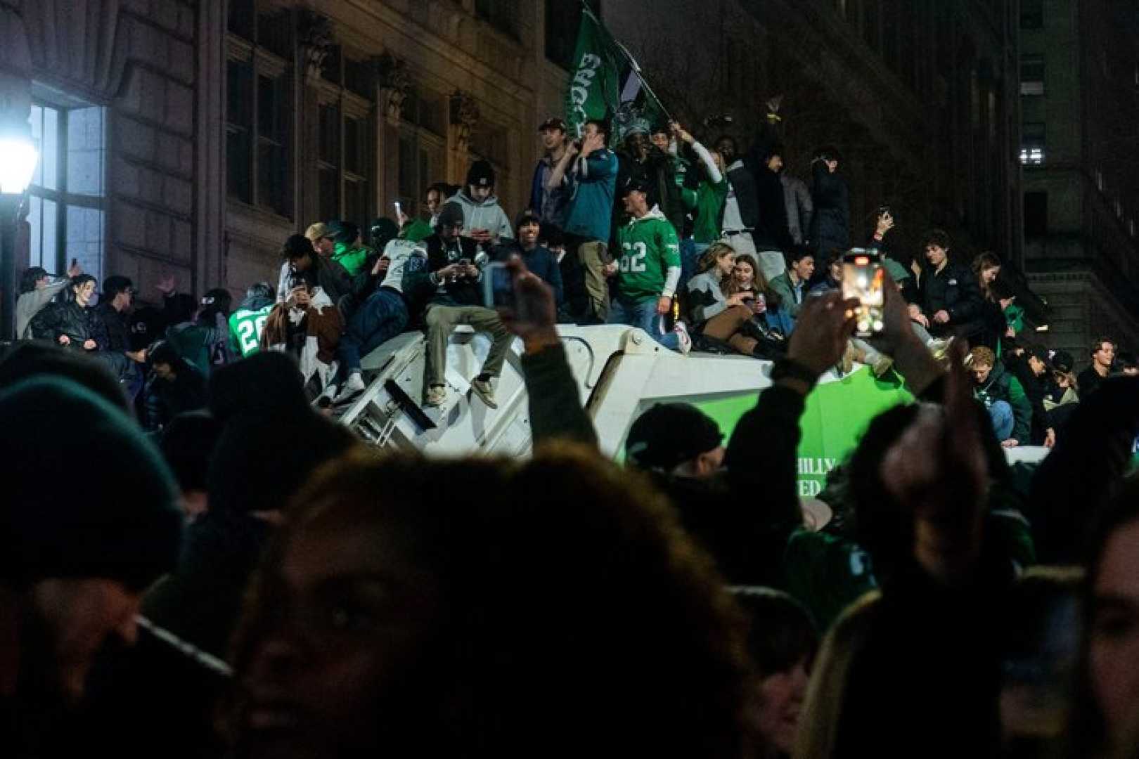 Eagles Super Bowl Victory Celebration Philadelphia Fans