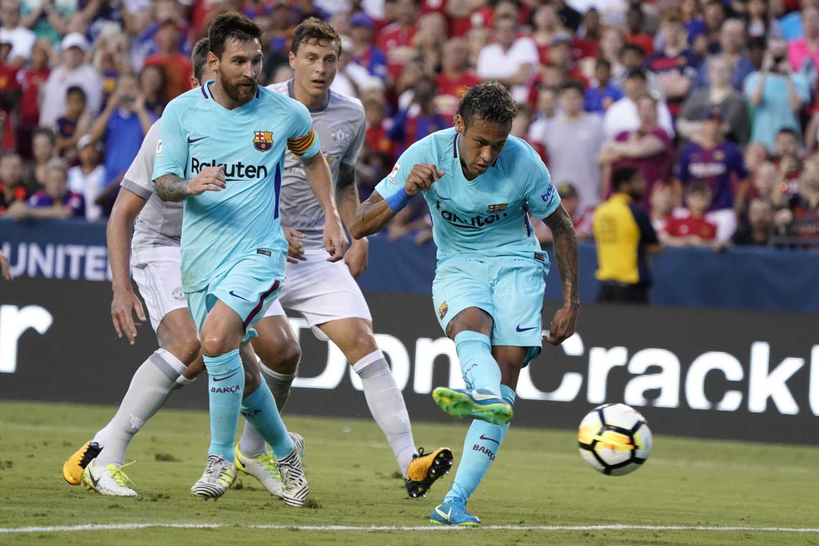 El Nacional Vs Barcelona Football Match Preparations