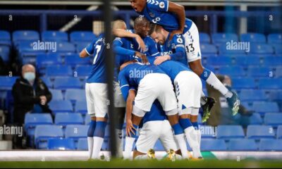 Everton Football Players Celebrating A Goal