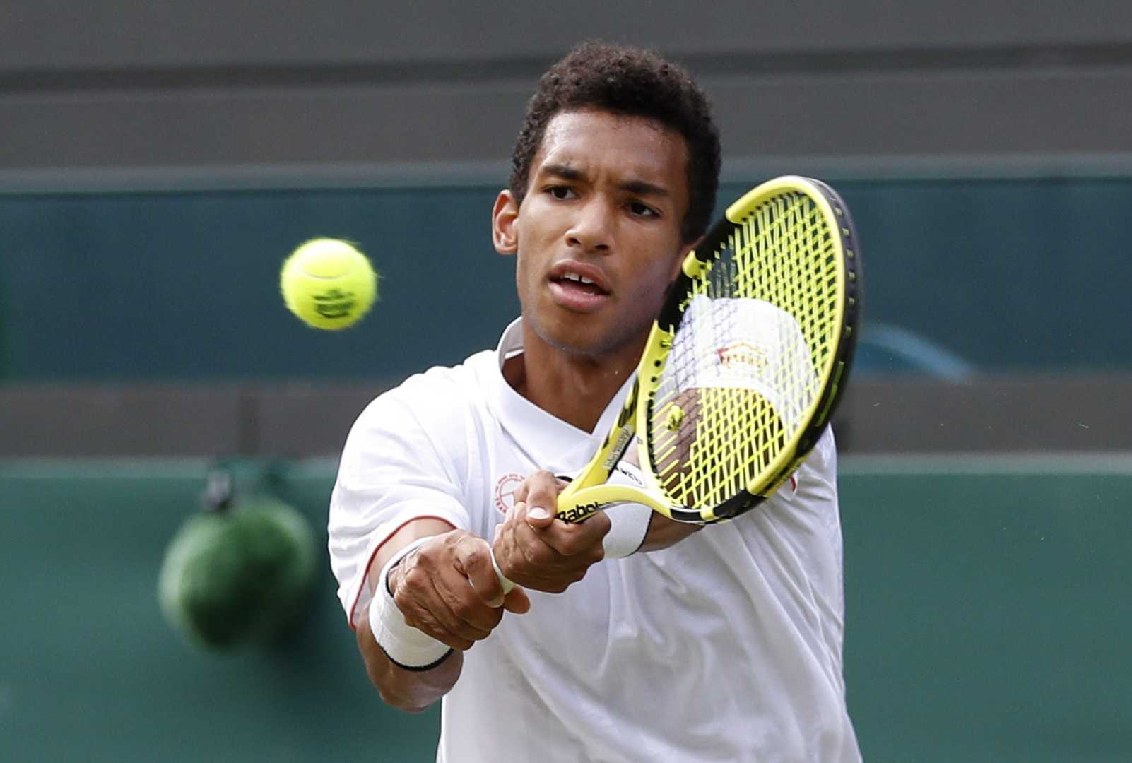 Felix Auger Aliassime Tennis Photo