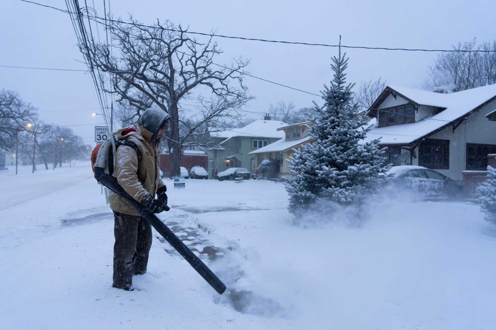 Heavy Snow Winter Storm Midwest South