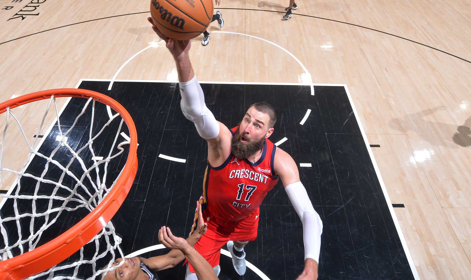 Jonas Valanciunas Playing Basketball