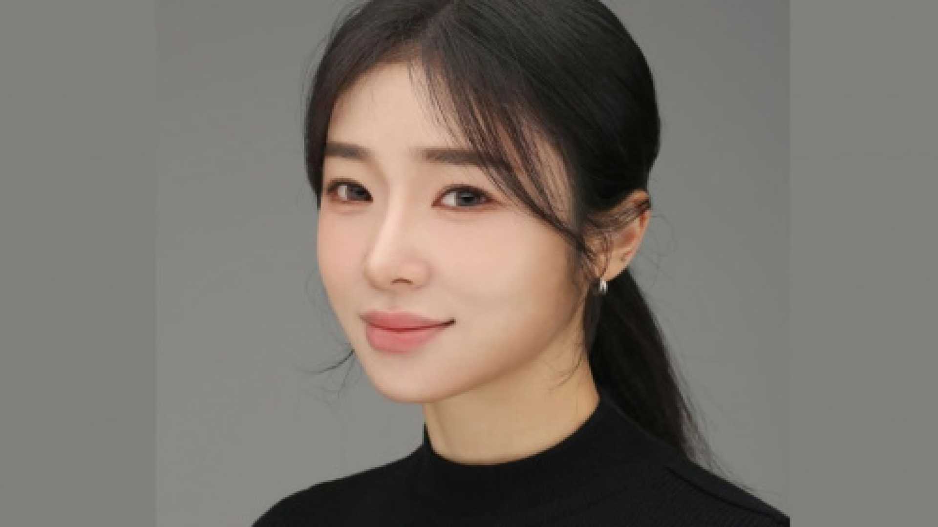 Lee Yoo Joo Yoga Instructor South Korea