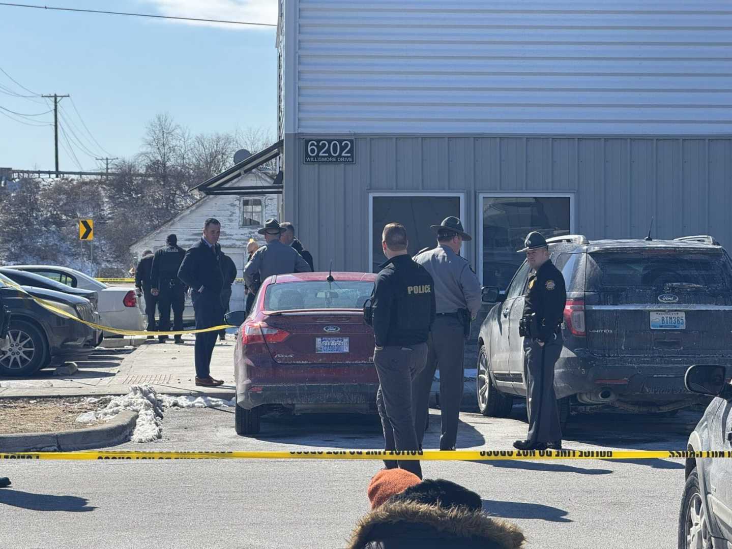 Louisville Shooting Dmv Office Police Scene