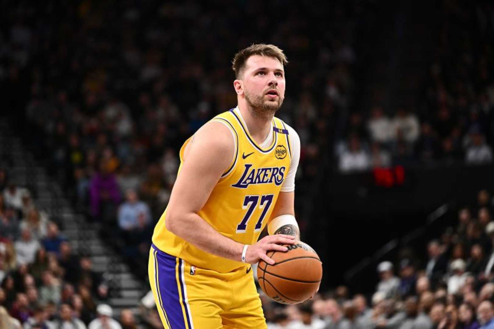 Luka Dončić Los Angeles Lakers Dallas Mavericks Game