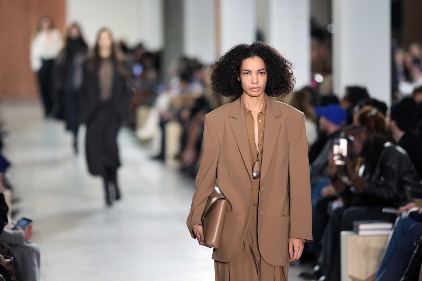 Michael Kors Fall 2025 Fashion Collection Runway