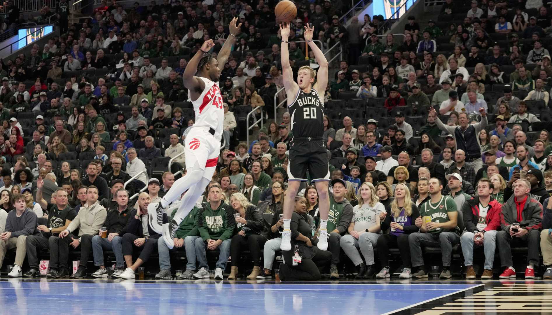 Milwaukee Bucks Game Action Player Shooting