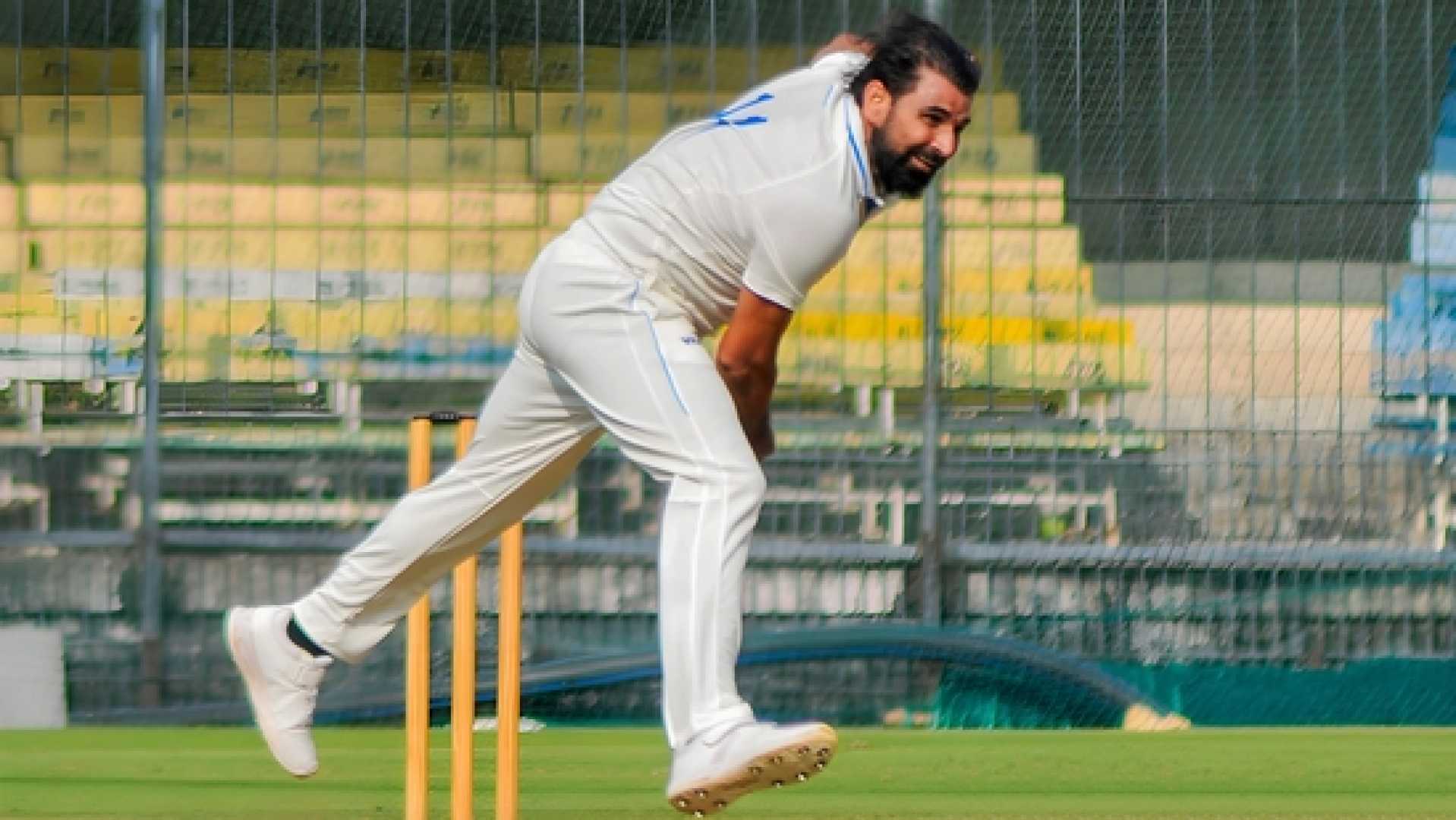 Mohammed Shami Bowling Cricket Match