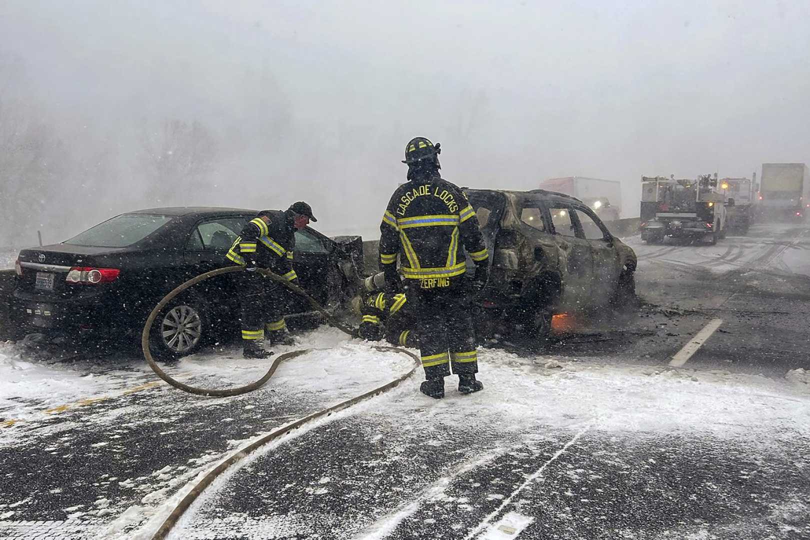 Oregon Interstate Pileup Snowy Conditions