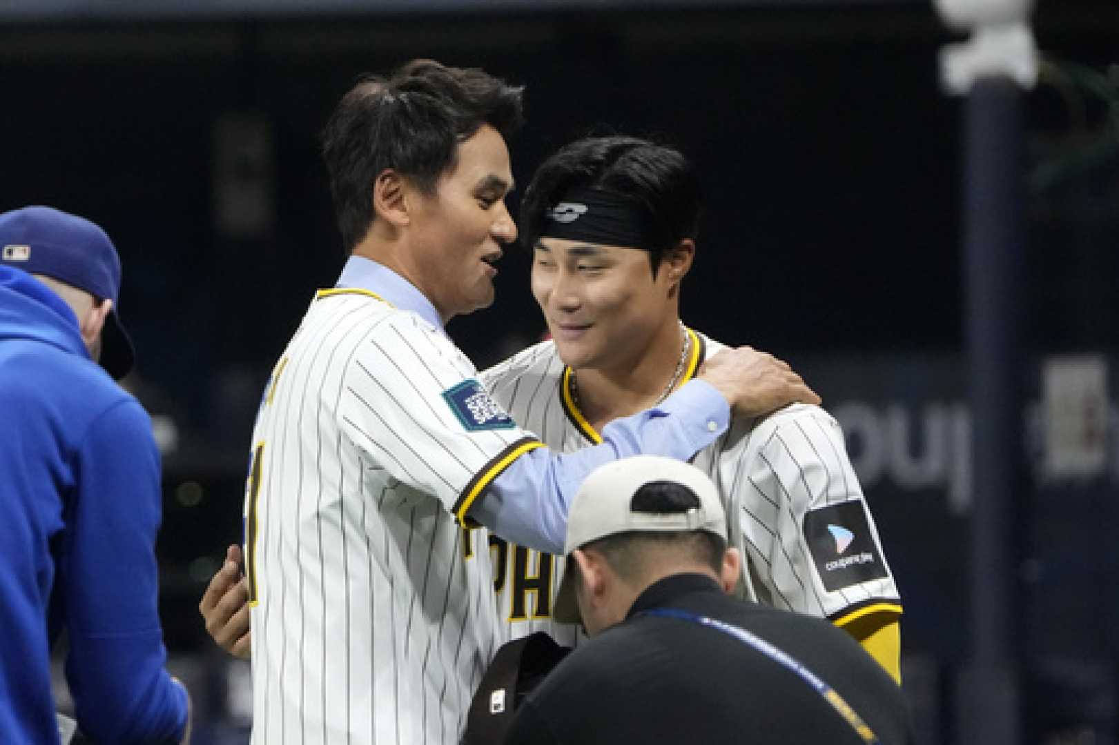 Padres Pitcher Signing Korea Baseball Organization