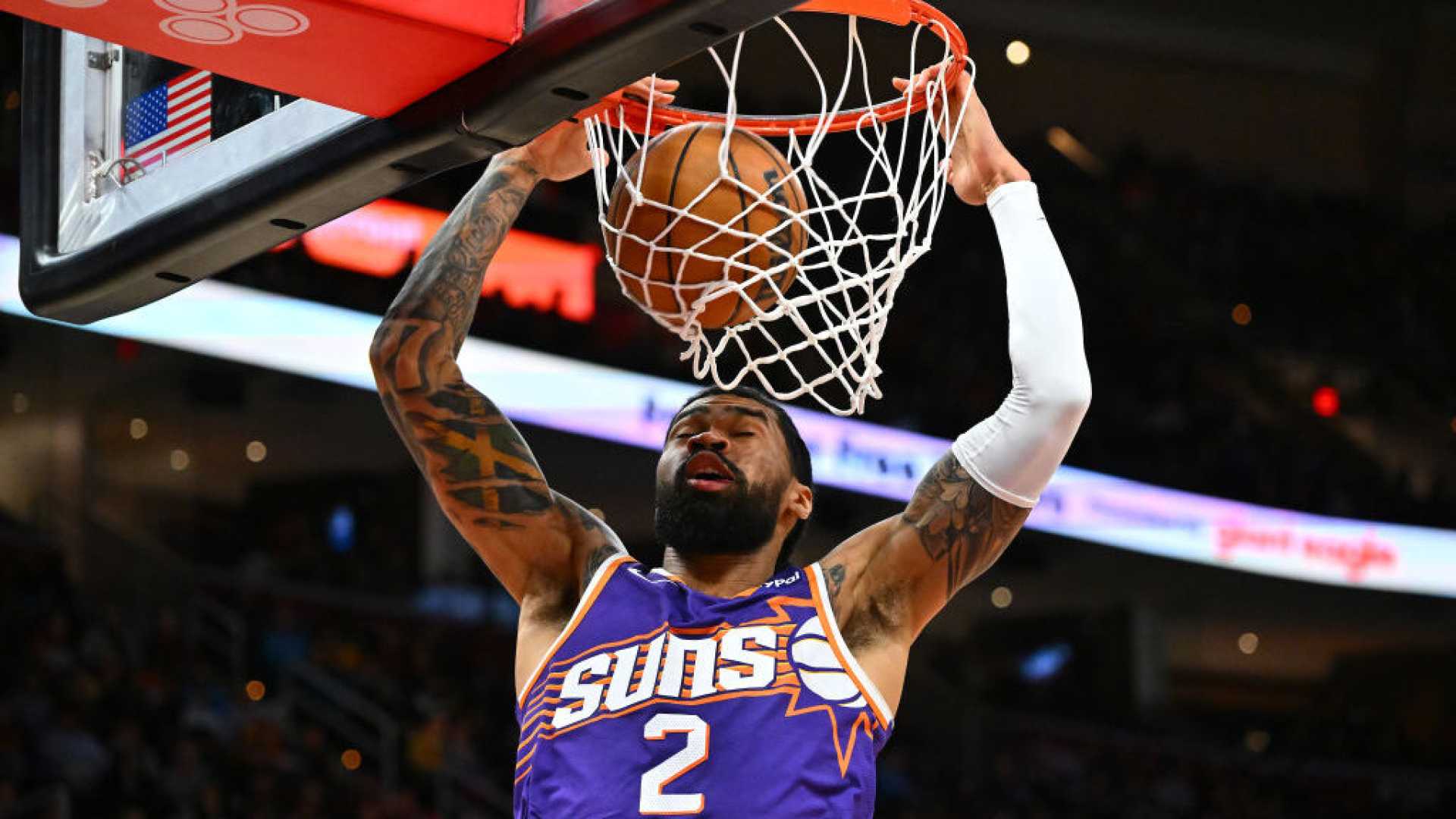 Phoenix Suns Nick Richards Playing Basketball