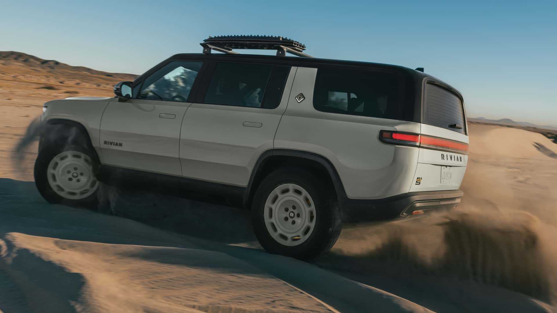 Rivian R1t R1s California Dune Edition