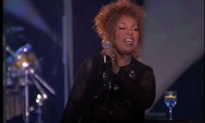 Roberta Flack Performing Live