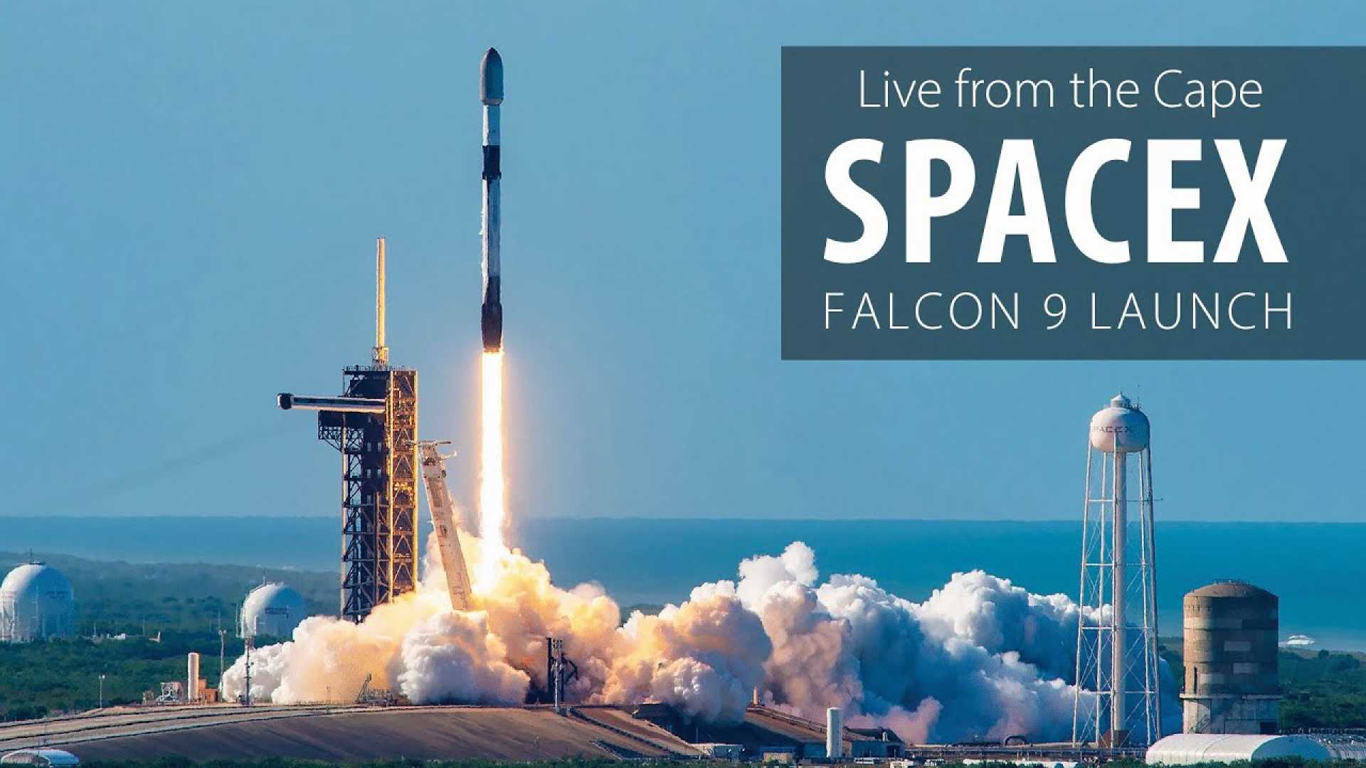 Spacex Falcon 9 Launch At Kennedy Space Center