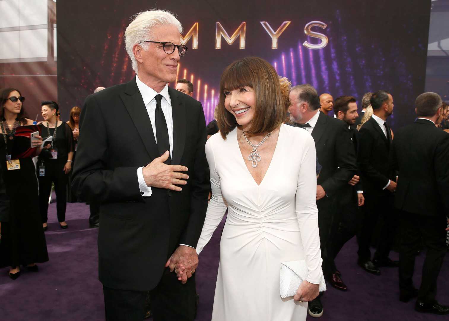 Ted Danson Mary Steenburgen Red Carpet Sag Awards 2025