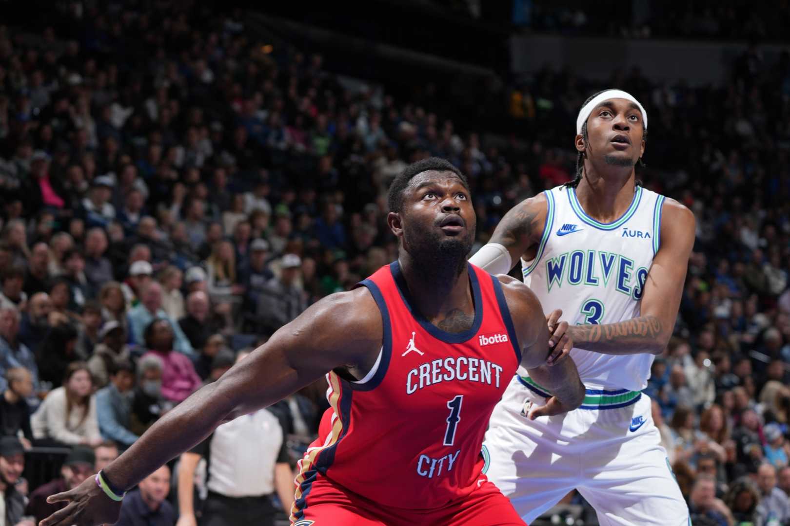 Timberwolves Basketball Team Players In Action