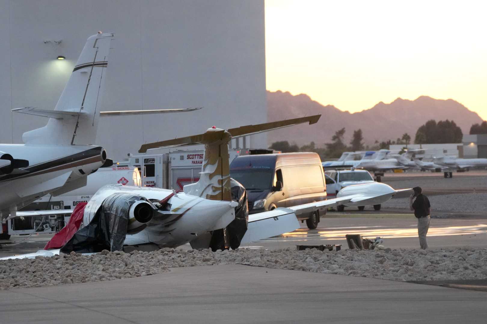 Vince Neil Private Jet Crash Scottsdale Airport