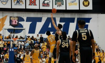 Akron Zips Vs Kent State Basketball Game