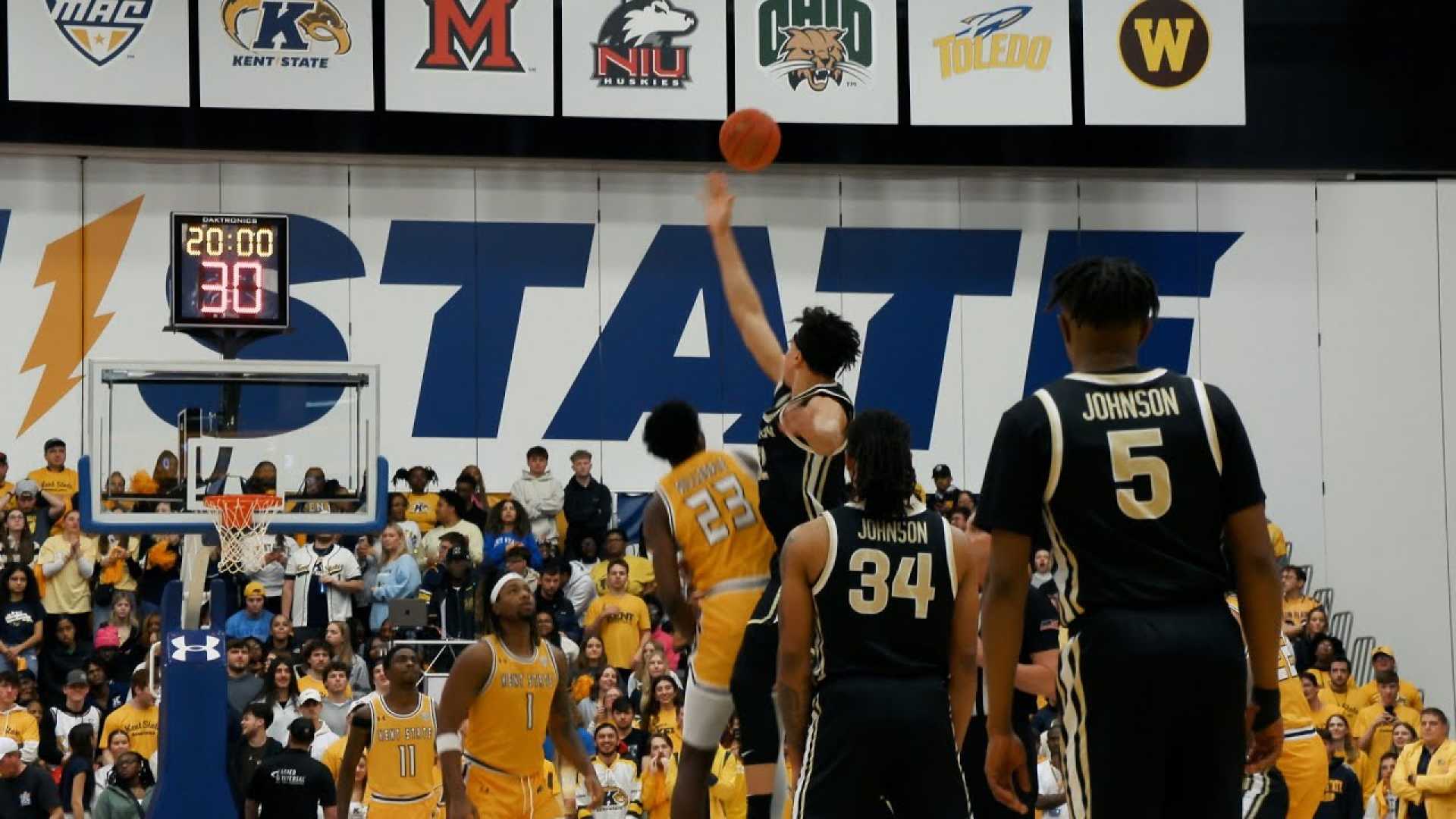 Akron Zips Vs Kent State Basketball Game