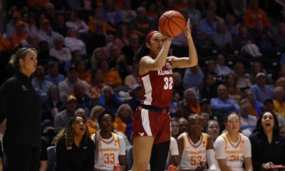 Alabama Basketball Team In Action Against Tennessee