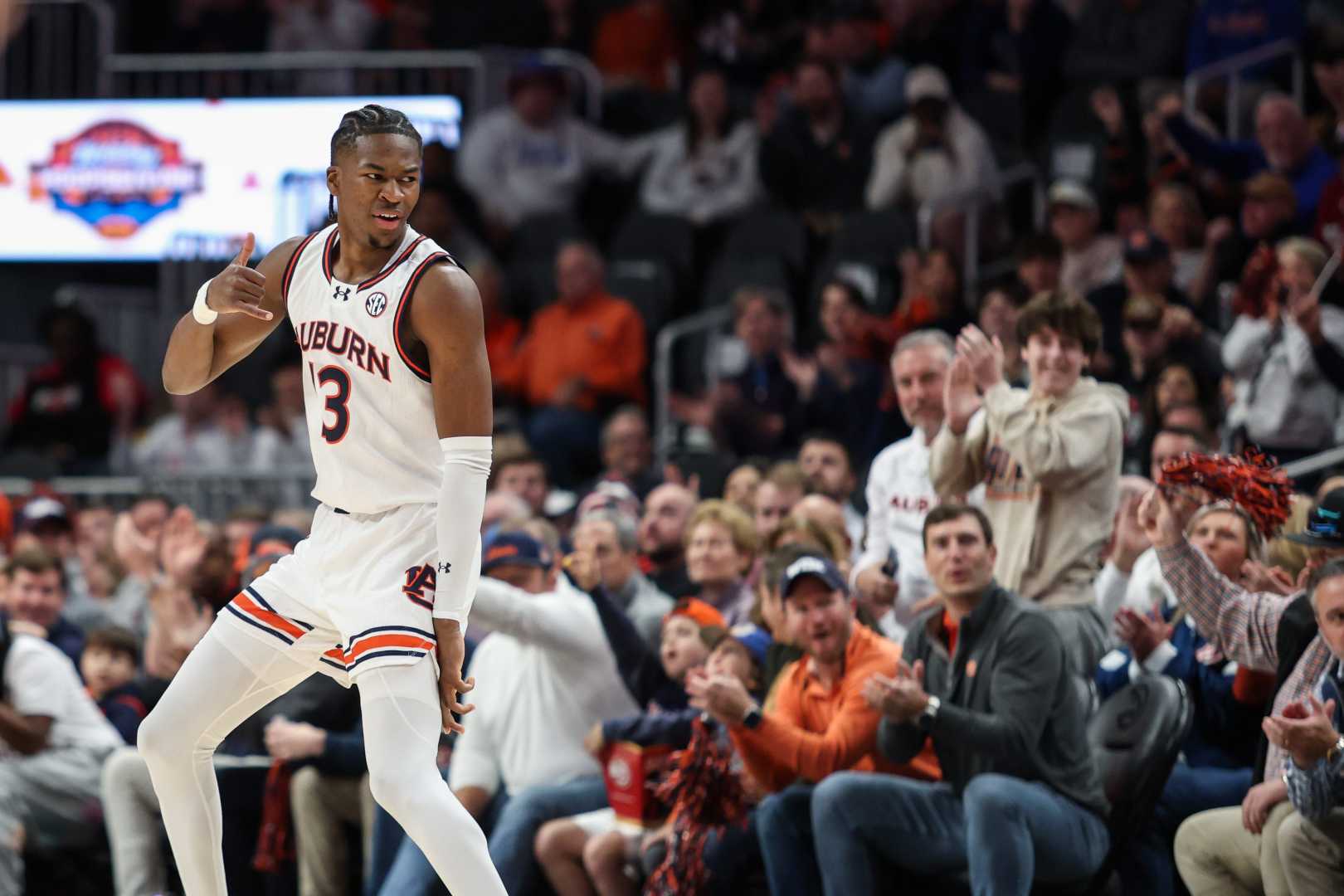 Auburn Basketball Players Celebrating