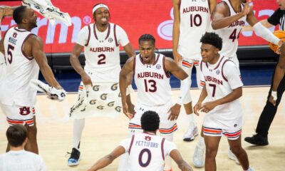 Auburn Basketball Team In Action