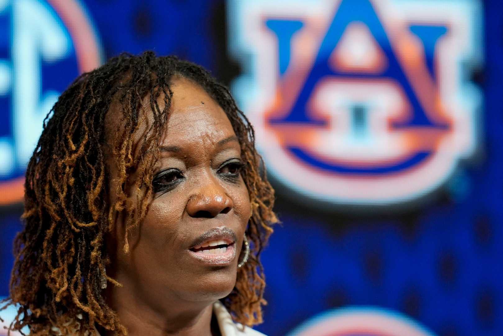 Auburn Women Basketball Coach Johnnie Harris