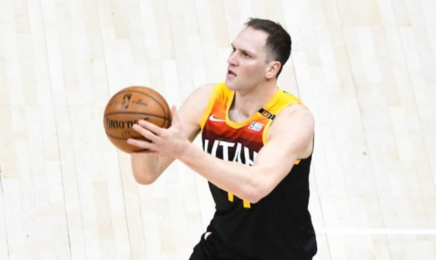 Clippers Basketball Player Bogdanovic Shooting Three Pointer