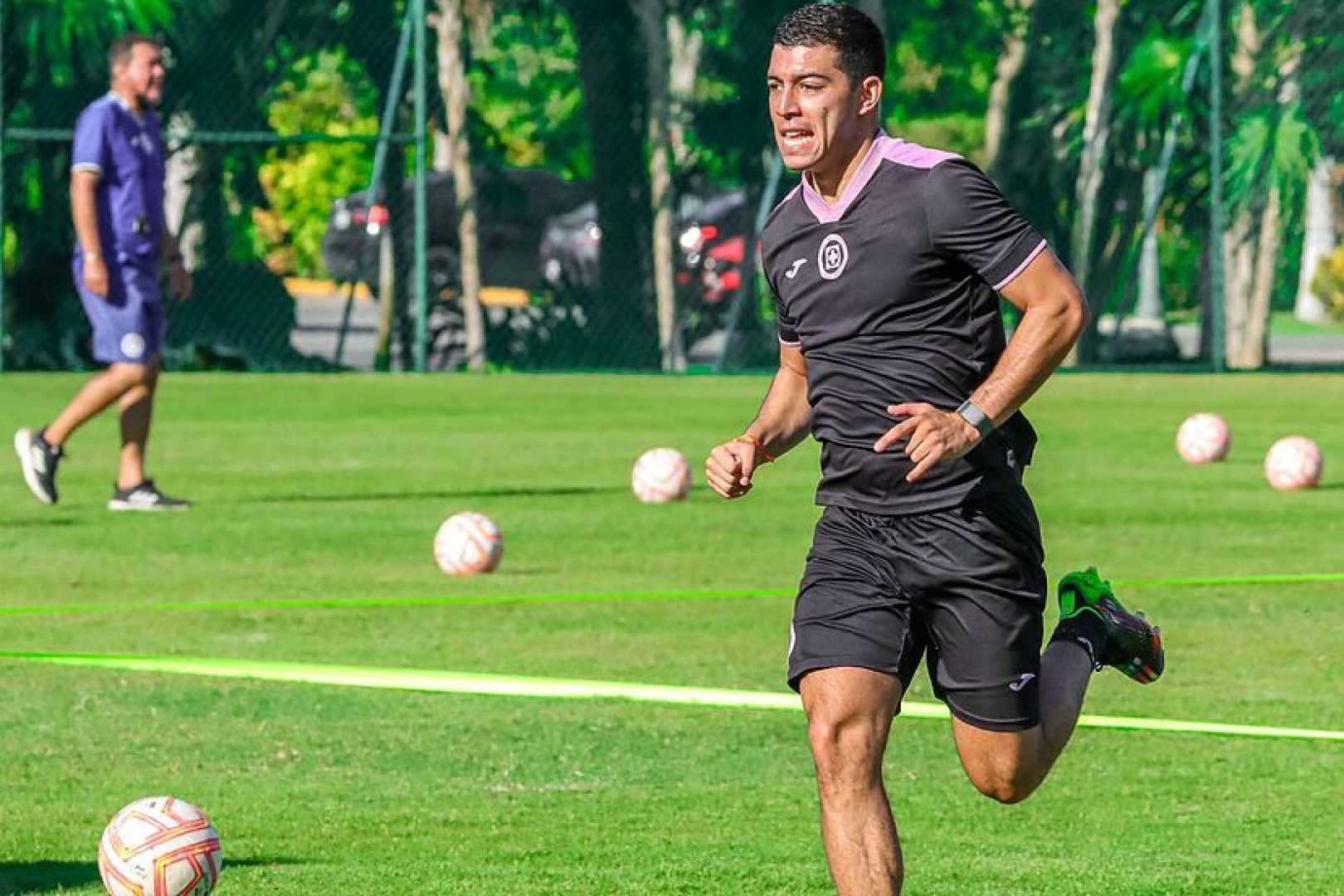 Cruz Azul Erik Lira Soccer Player Training