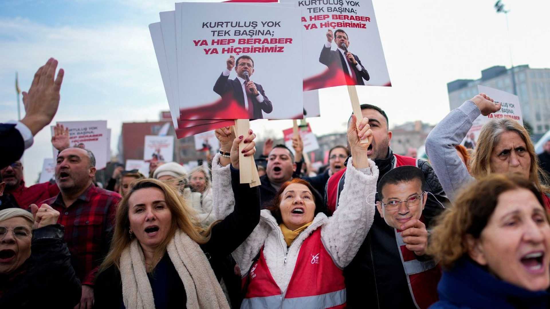 Ekrem İmamoğlu Istanbul Police Raid