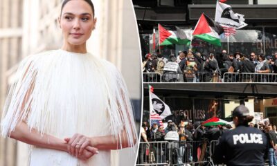 Gal Gadot Hollywood Walk Of Fame Ceremony Protest