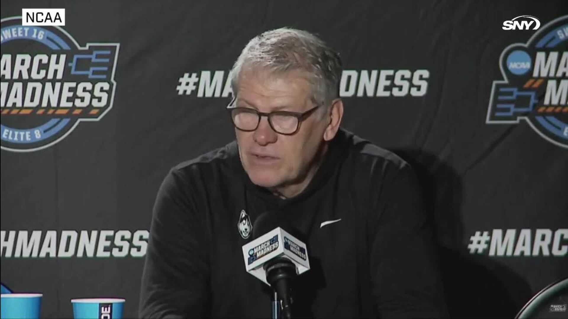 Geno Auriemma Ncaa Super Regional