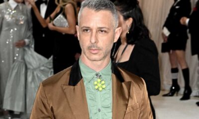 Jeremy Strong Red Carpet Fashion