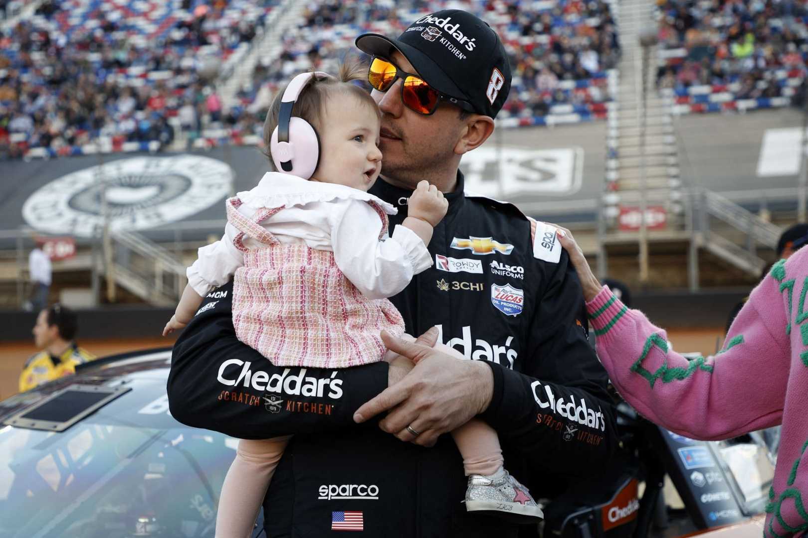 Kyle Busch Grocery Shopping With Daughter