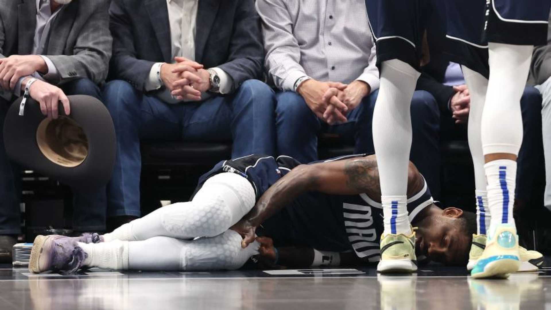 Kyrie Irving Acl Injury Dallas Mavericks