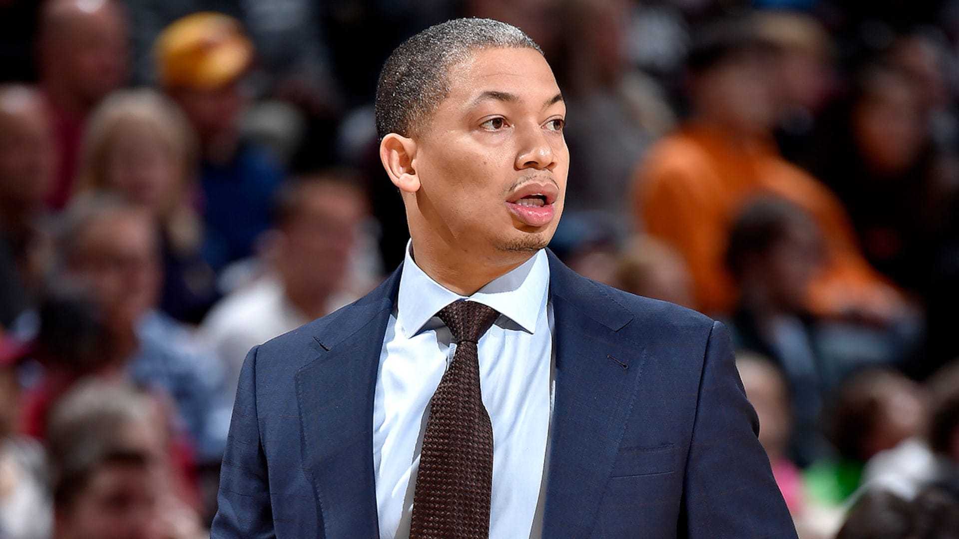 La Clippers Coach Tyronn Lue