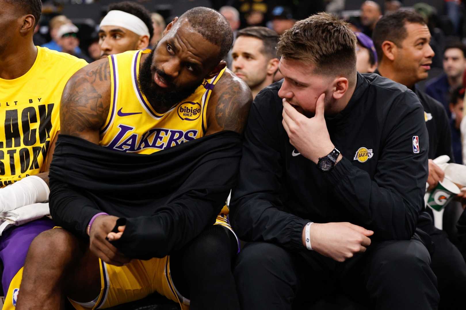 Los Angeles Lakers Luka Doncic Lebron James Jaxson Hayes Celebration