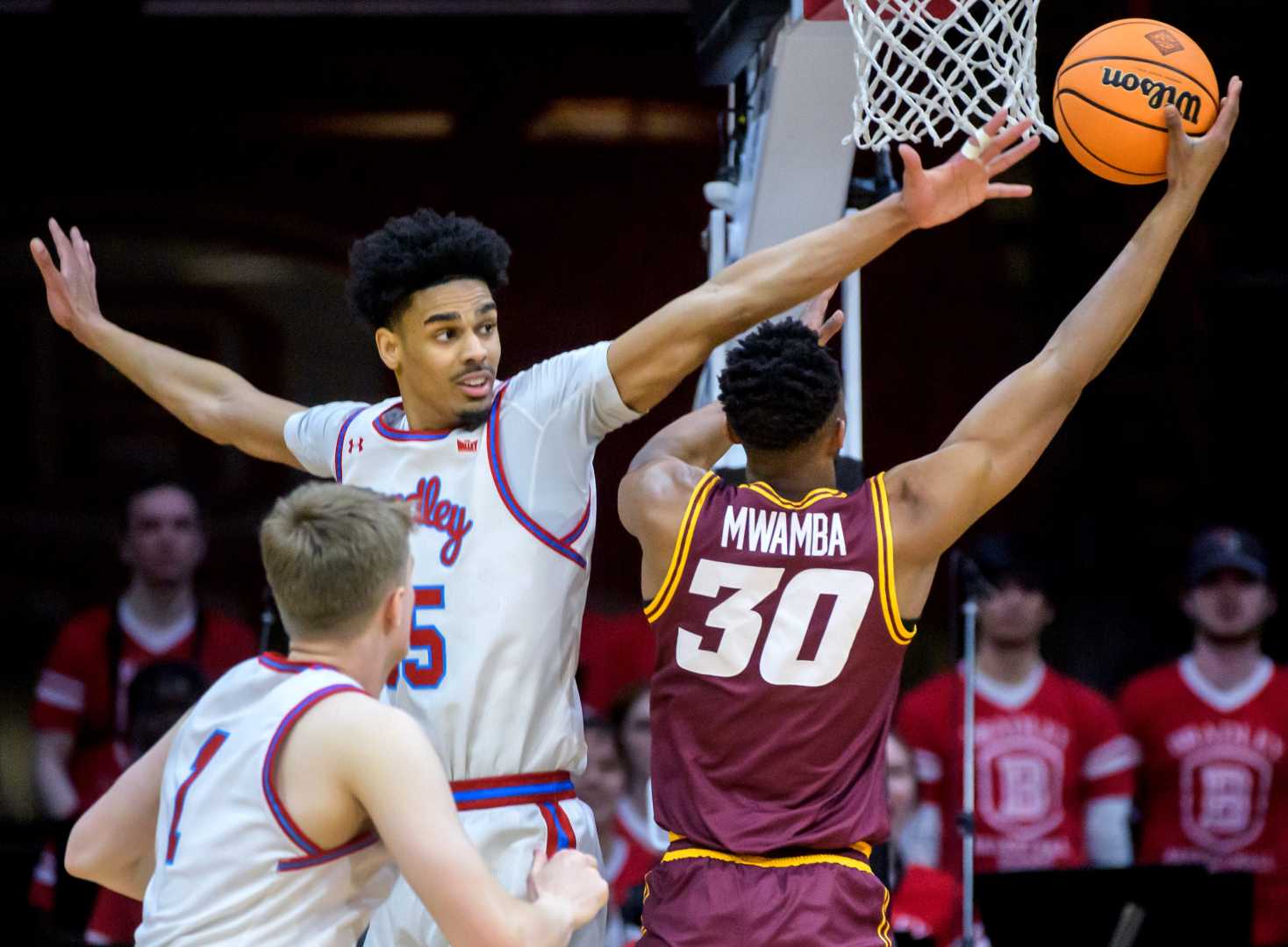 Loyola Chicago Basketball Team Nit Game