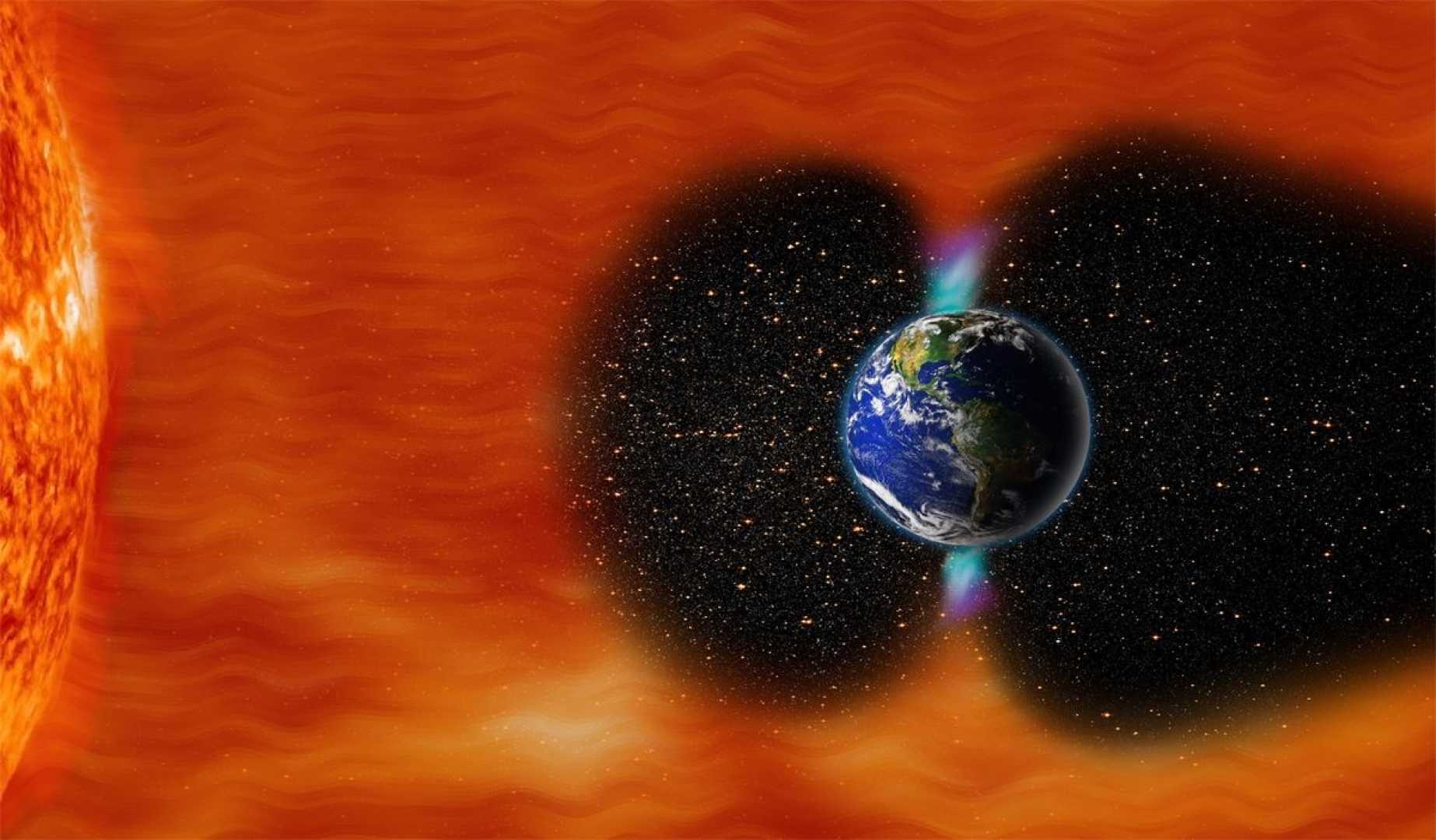 Massive Solar Storm Hitting Earth