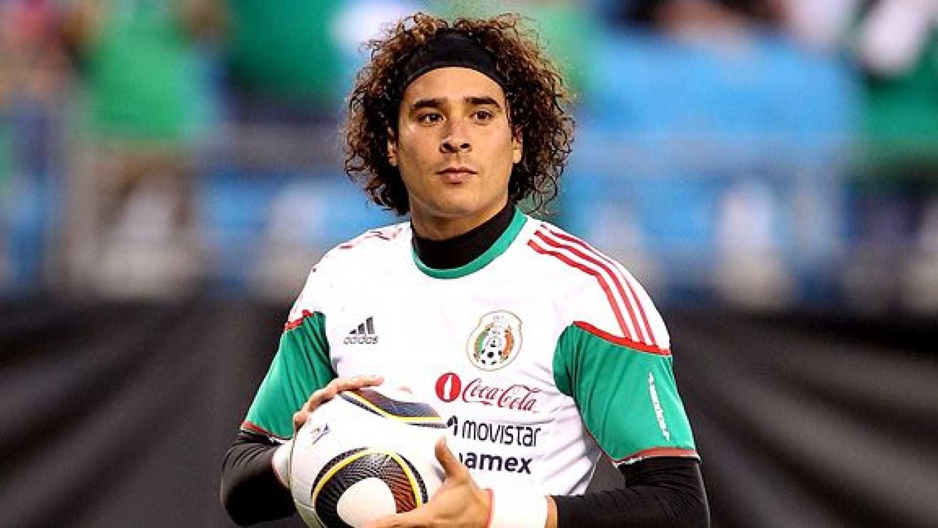 Mexico Football Goalkeeper Controversy