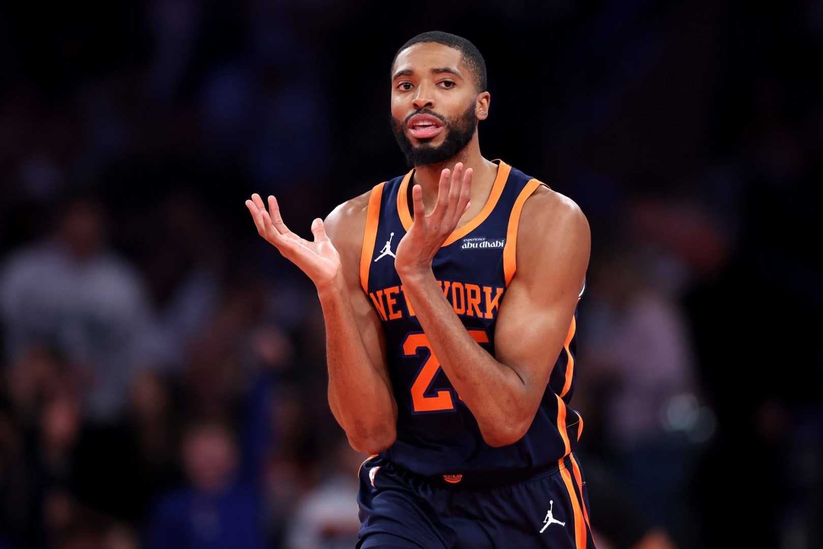 Mikal Bridges Knicks Basketball Action