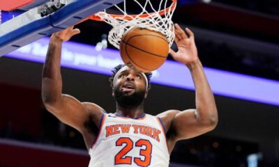 Mitchell Robinson Knicks Basketball Game