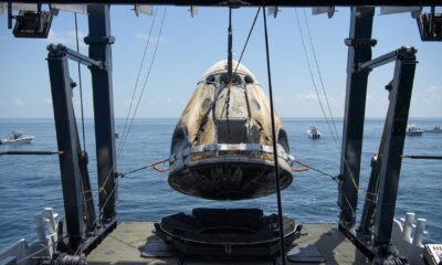 Nasa Astronauts Splashdown Dragon Capsule