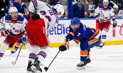 New York Rangers Vs New York Islanders Nhl Game