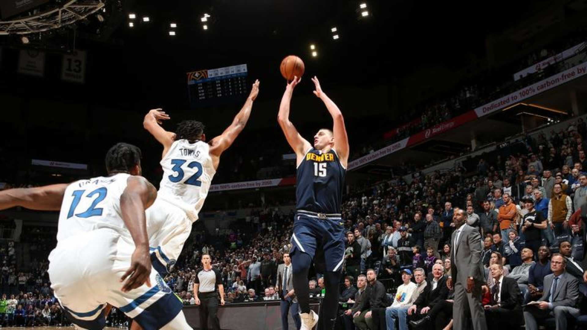 Nikola Jokić Basketball Action Shot