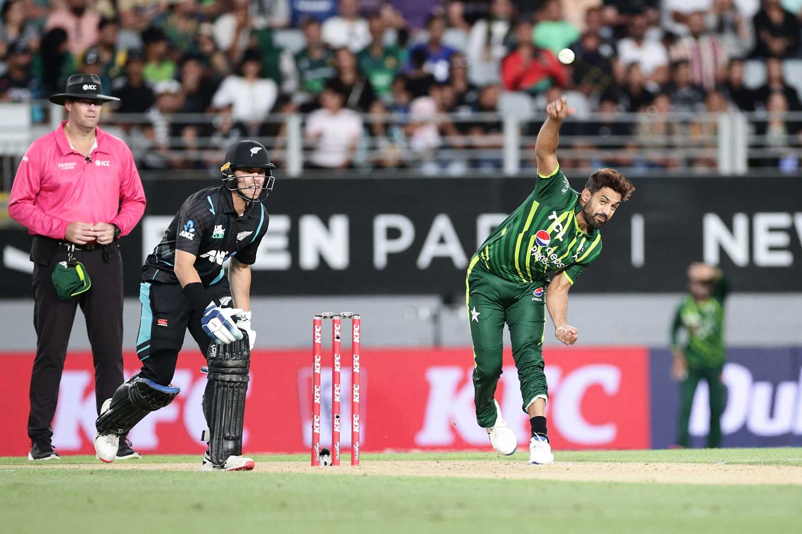 Pakistan Vs New Zealand T20 Cricket Match