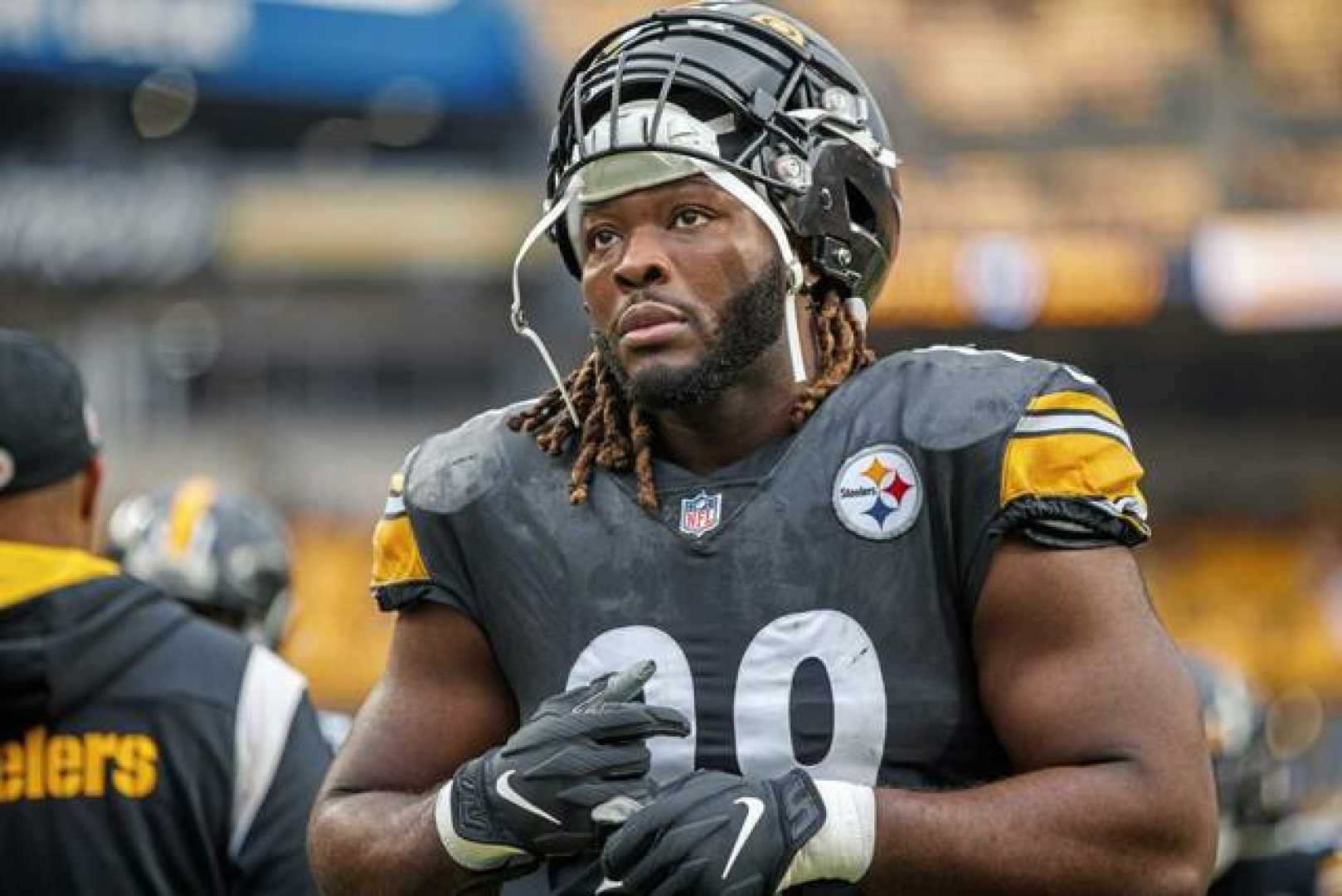 Pittsburgh Steelers Defensive Lineman Larry Ogunjobi