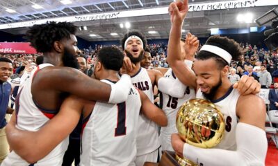 Robert Morris Basketball Team Celebration Ncaa Tournament