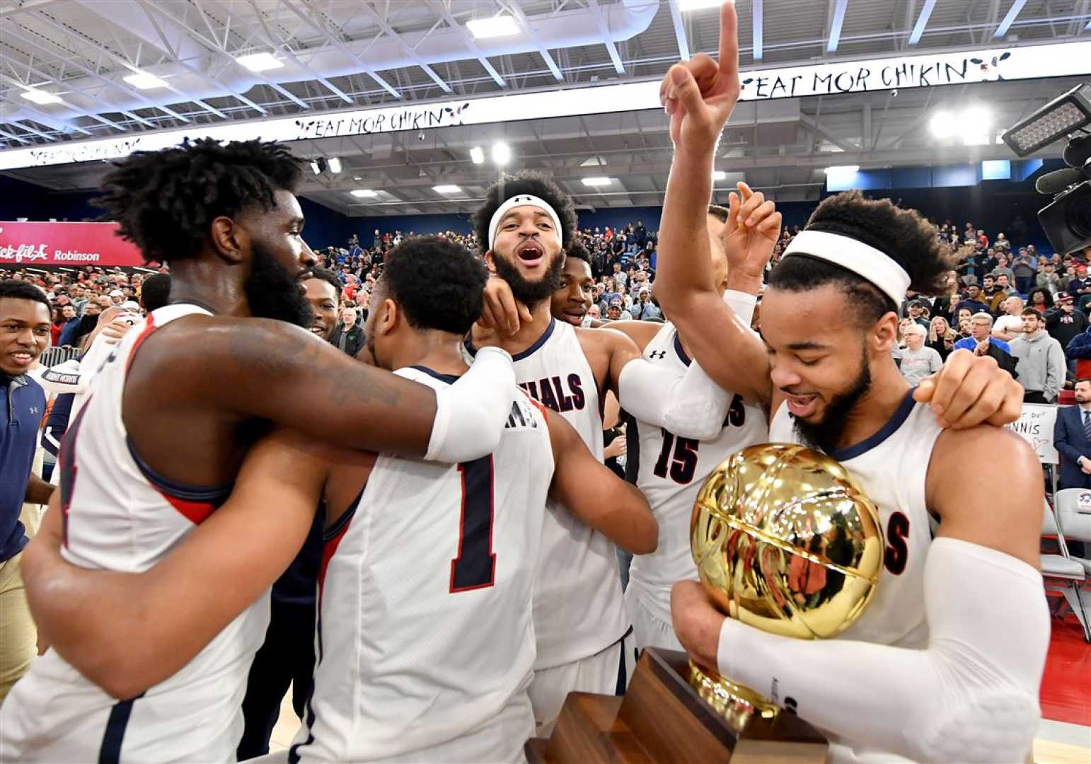 Robert Morris Basketball Team Celebration Ncaa Tournament